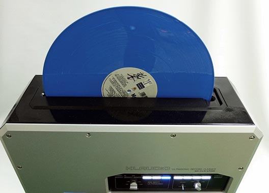 Blue Disc During Cleaning